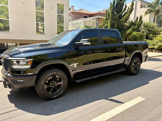 RAM 1500 5.7 V8 GASOLINA REBEL CD 4X4 AUTOMÁTICO RAM 1500 5.7 V8 GASOLINA REBEL CD 4X4 AUTOMÁTICO